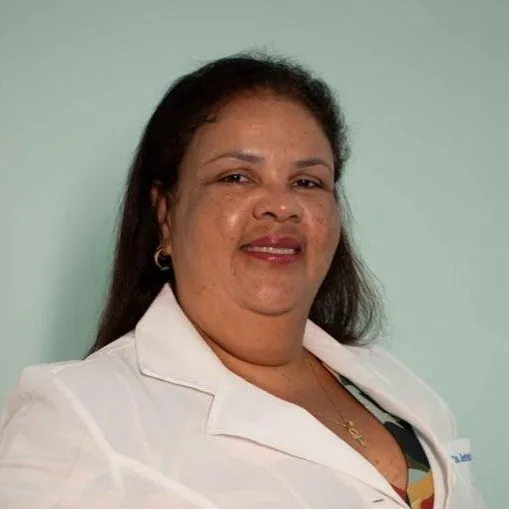 Dra. Jehisa Pinheiro Santos — Psiquiatra (CRM/BA 12683, RQE 15106)