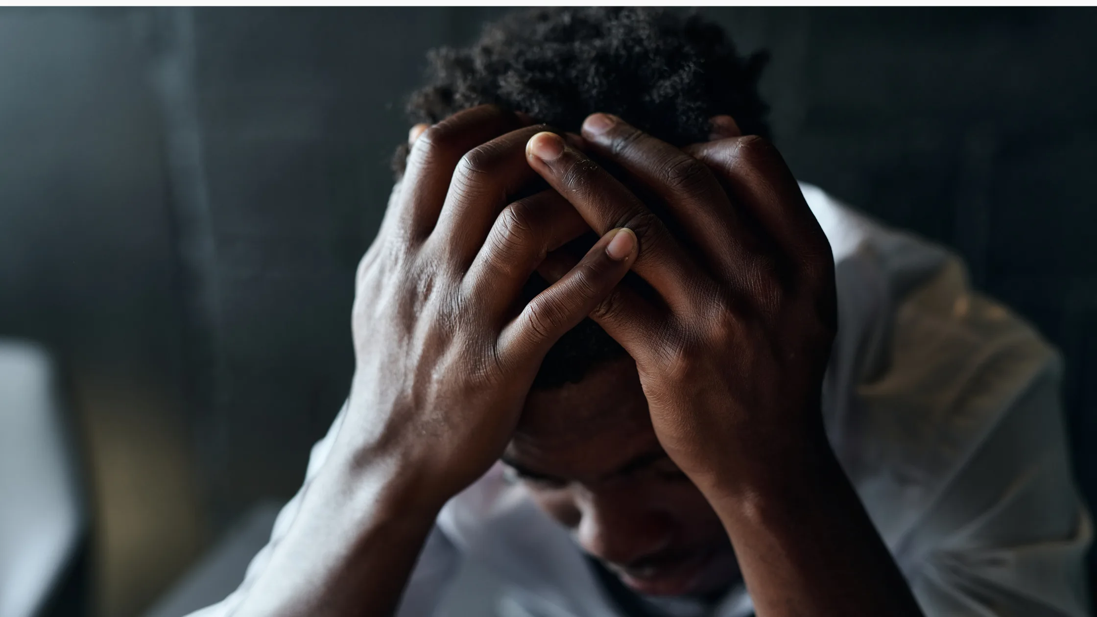 Diferença entre Tristeza e Depressão: 5 sinais que indicam que é hora de buscar ajuda.
