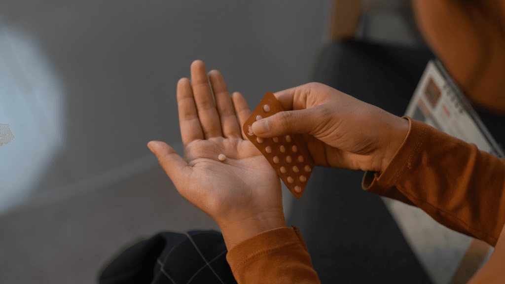Perigos da automedicação na saúde mental riscos e consequências